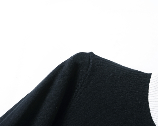 ブランドセーター角部分ディテール